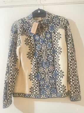 Intiwara Alpaca Women's Cream & Blue Nordic Knit Jacket